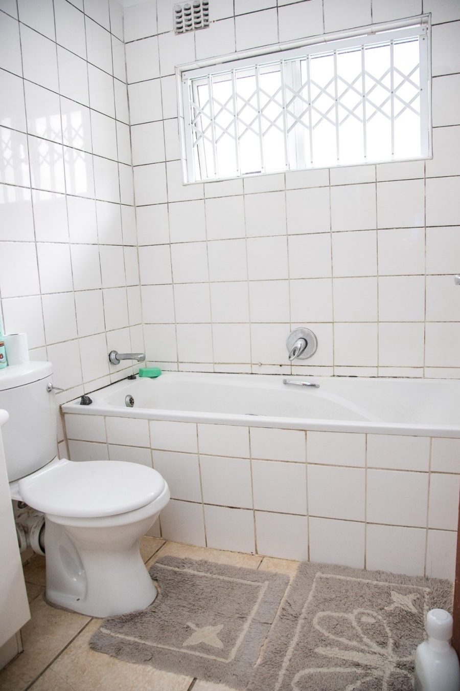 2 Bedroom Property for Sale in Haven Hills Eastern Cape